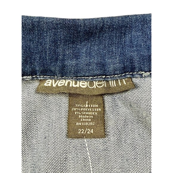 Avenue Denim Jacket w/Embroidered Southwest Style Design - NWT - Sz. 3X (22/24) - Picture 5 of 7